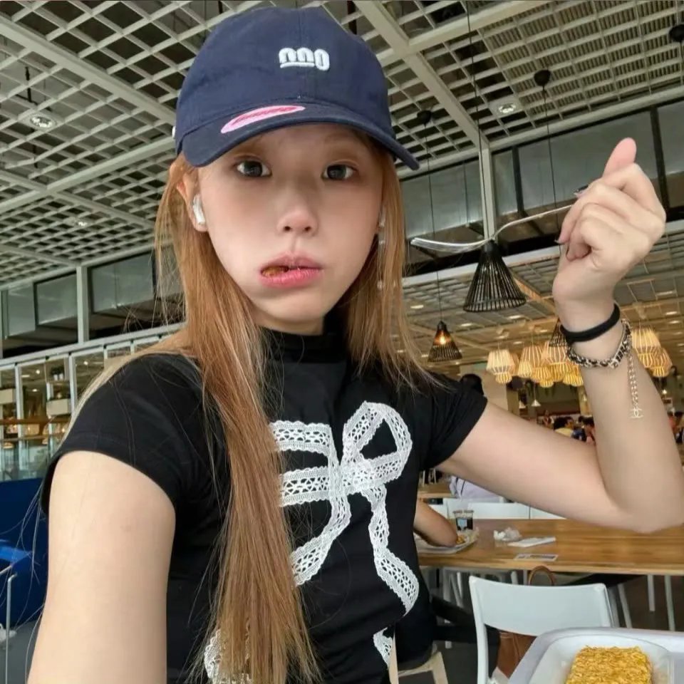 斯嘉丽小姐和公爵第三季 海报