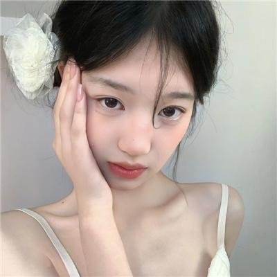 富裕的世界 海报
